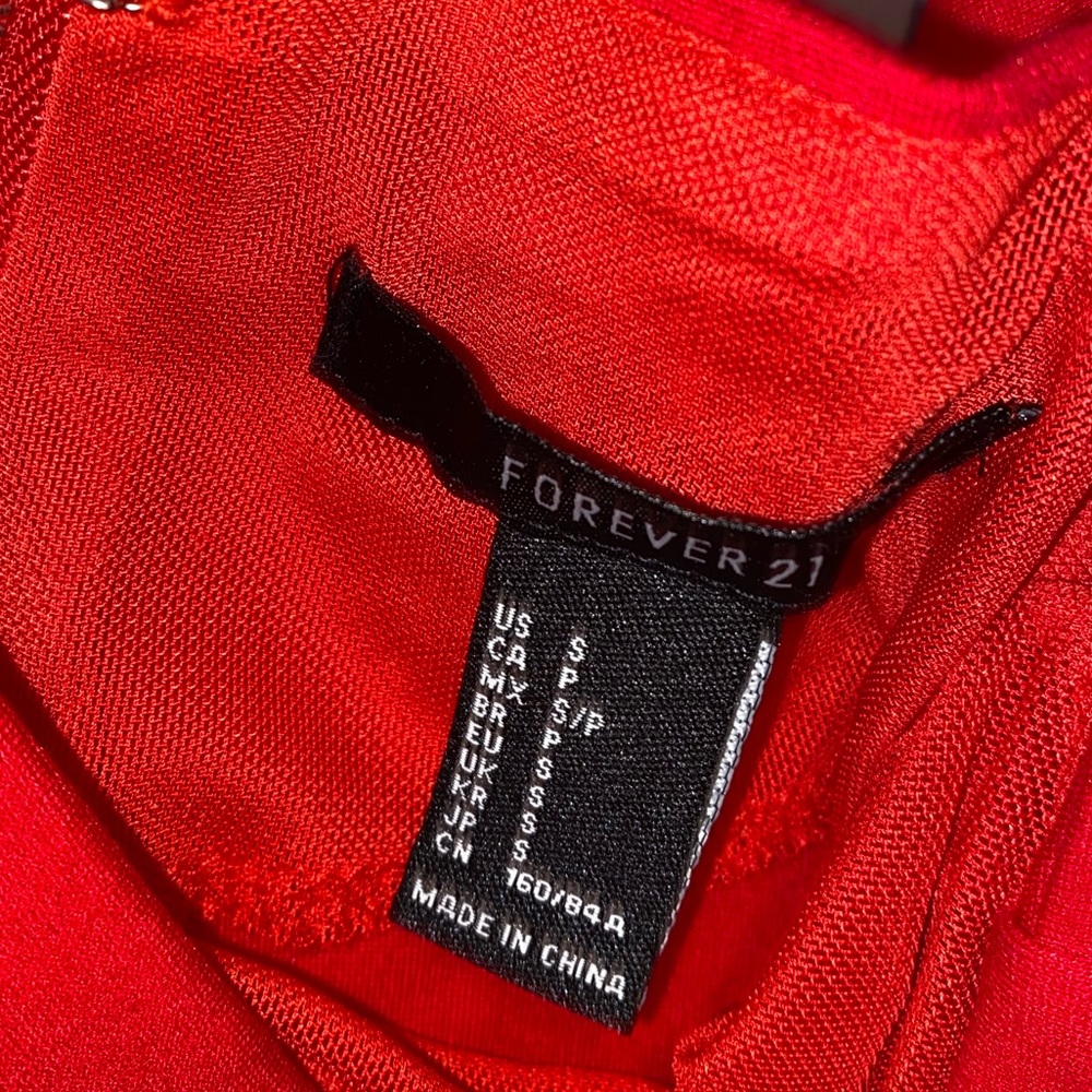 Dress - Picture 3 of 3